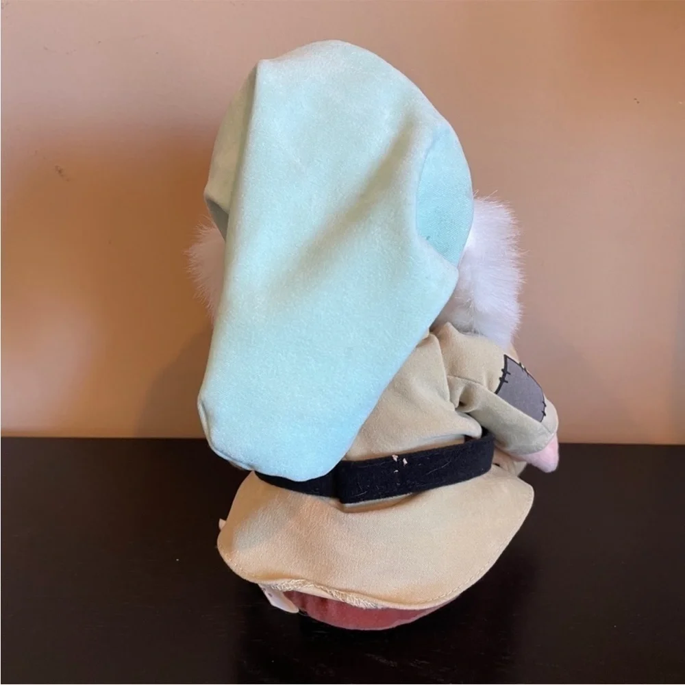 Walt Disney’s Seven Dwarf Sleepy Plush Collectable